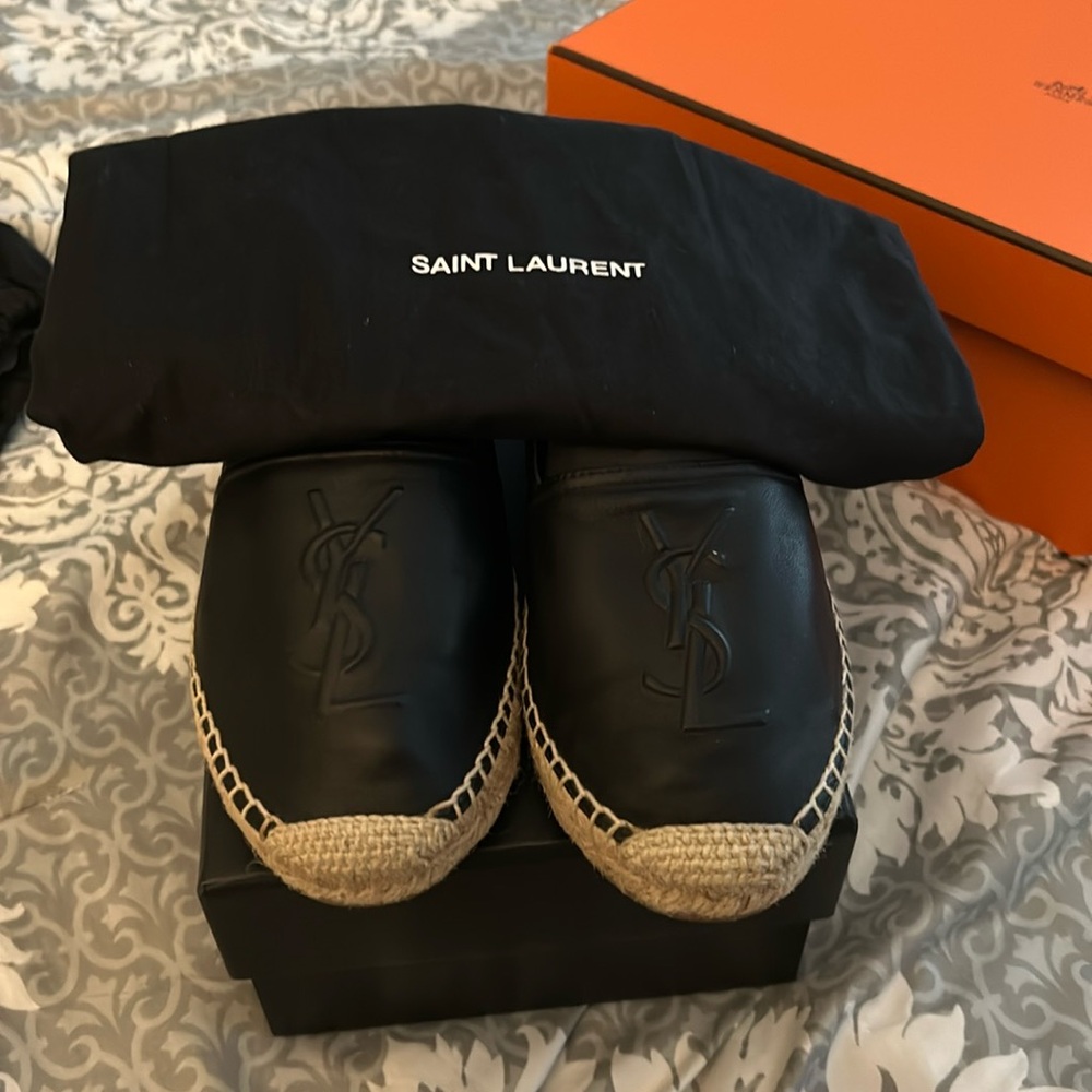 SAINT LAURENT 36